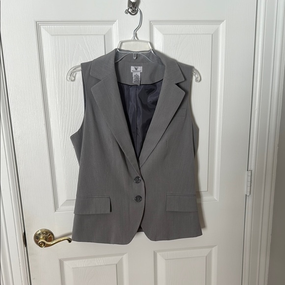 Worthington Gray Tailored Vest with Notched Lapels size 10 - Picture 1 of 3